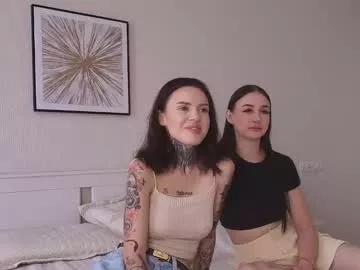 caressyourself on Chaturbate