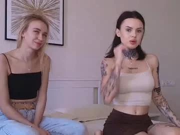 caressyourself on Chaturbate