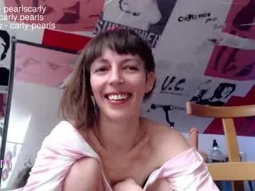 carlypearls on Chaturbate
