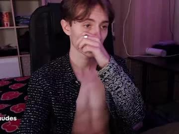 cosmonudes on Chaturbate