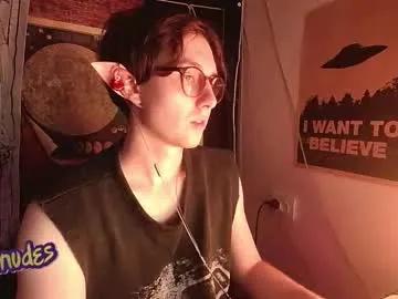 cosmonudes on Chaturbate