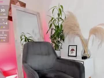 cristalcutte_ on Chaturbate