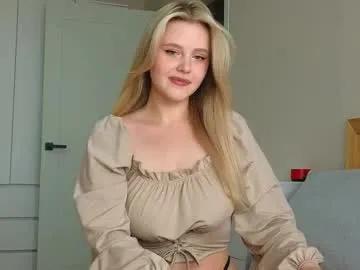 crystal_angells on Chaturbate