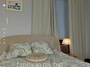 darklycurious on Chaturbate