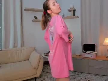 darklycurious on Chaturbate