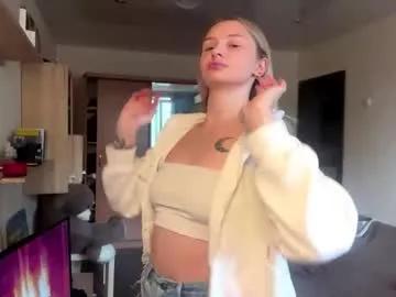 deonnagarn — Goal: Show my big beauty ass #18 #new #lovense #blonde #cute [44 tokens remaining]