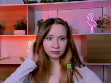 dora_di1 on Chaturbate