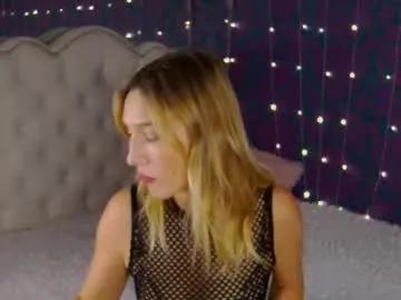 elizamayers on Chaturbate