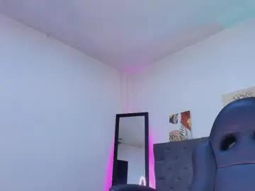 ellie_alves on Chaturbate