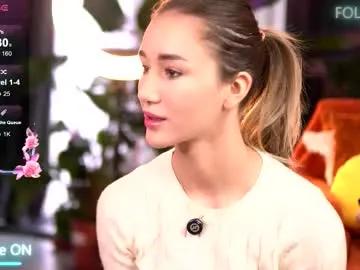 emilyraymont — CAN YOU FEEL THE HEAT?  My TOY is ON, take a try  FAV VIBES 26-44-51-101-111-201-222 - Multi Goal: Start the day with a smile and a touch  [225 tokens left] #nonnude #smile #pvt #shy #blonde