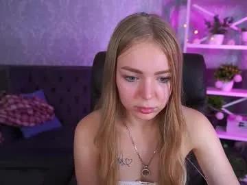 emilysunshines on Chaturbate