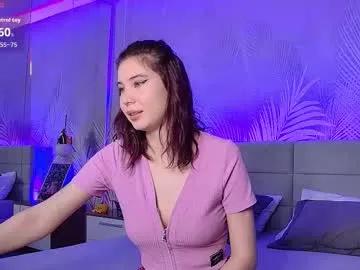 emma_plux on Chaturbate