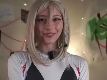 falinecrosthwaite on Chaturbate