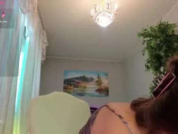 flower_nicole on Chaturbate