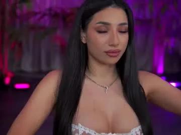 ginavalentinna on Chaturbate