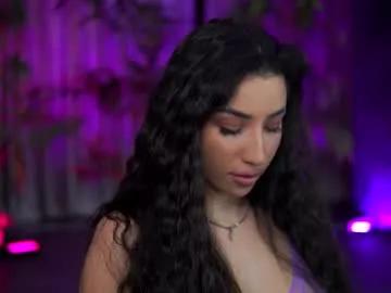 ginavalentinna on Chaturbate