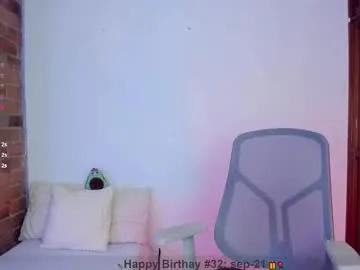 girl_inline on Chaturbate