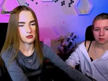 gloria_bubble — GOAL: grope breasts [224 tokens remaining] Welcome to my room!  #smalltits #pvt #lesbian #lovense #blonde