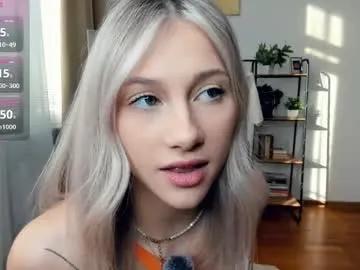 glossybabe_ on Chaturbate