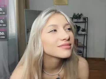 glossybabe_ on Chaturbate