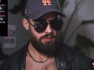 hairyrobxxx on Chaturbate