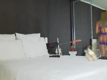 hefner_girl on Chaturbate