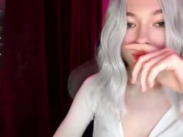 hey_nora_ on Chaturbate