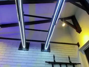 italomoore on Chaturbate