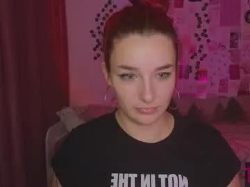 iwi_wi_wi on Chaturbate