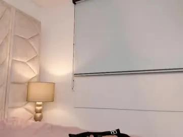 jade_squirt on Chaturbate