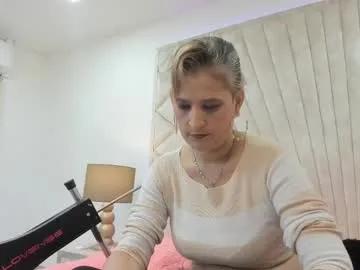 jade_squirt on Chaturbate