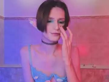 kira_long on Chaturbate