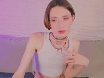 kira_long on Chaturbate