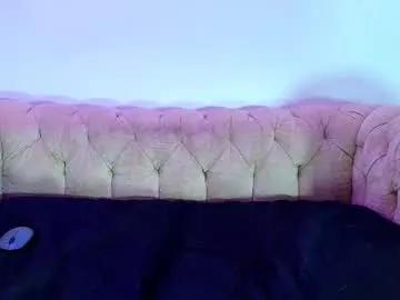 kira_mackenzie on Chaturbate