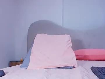 kira_mackenzie on Chaturbate