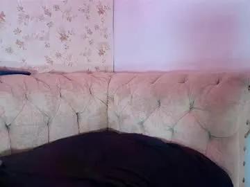 kira_mackenzie on Chaturbate