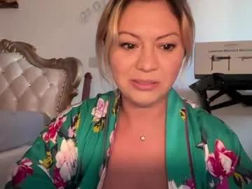 kiradivine on Chaturbate