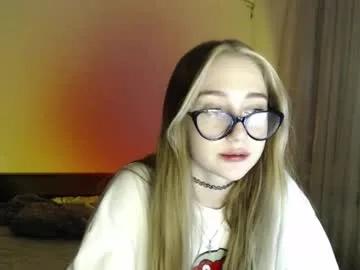 kisa____ on Chaturbate