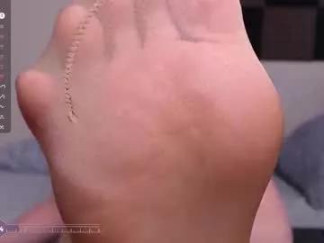 l1ly_paw on Chaturbate