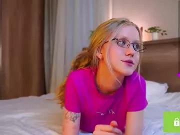 lanisun on Chaturbate