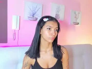 laura_aristizabal_19 on Chaturbate