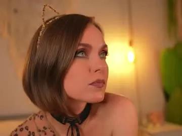 lil_fleur on Chaturbate