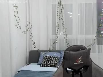 little_bambii_ on Chaturbate