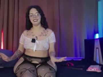 little_maeve on Chaturbate