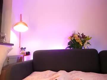 littlee33 on Chaturbate