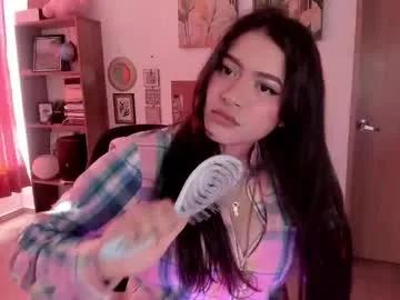 lolaasmith_21 on Chaturbate