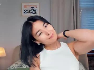 lora_lifelover on Chaturbate