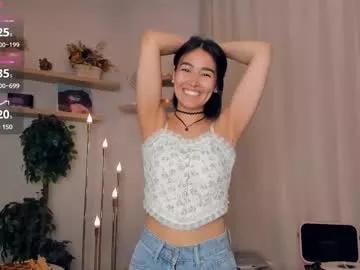 lora_lifelover on Chaturbate