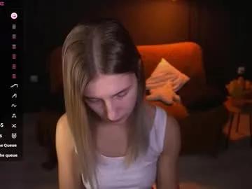 lovelyspacee on Chaturbate