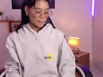 luna_sofia_1110 on Chaturbate